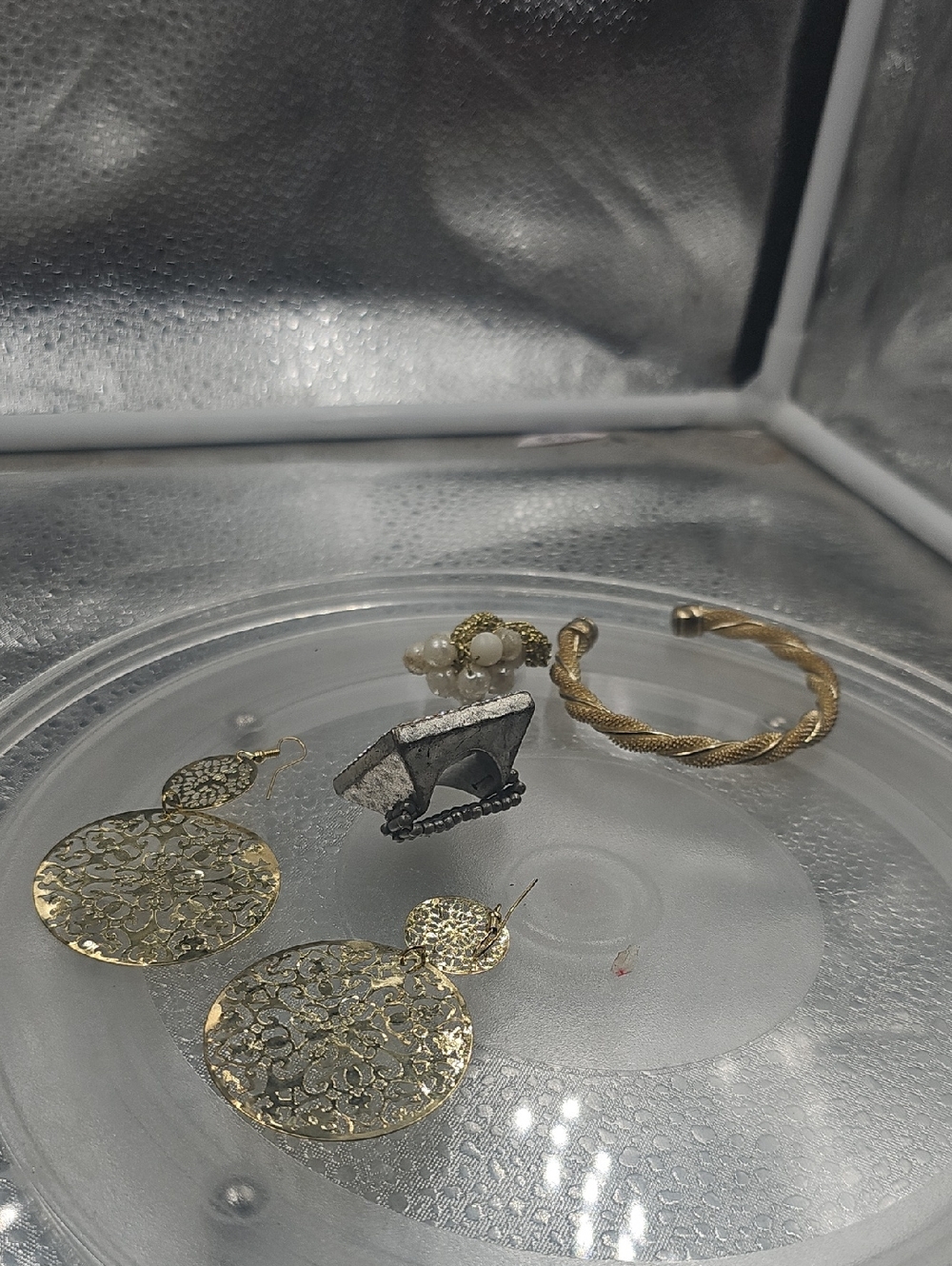 Golden Bracelet & Earings, Crochet Pearl Ring And Loose Shadow Box Stretch Ring - Picture 2 of 3